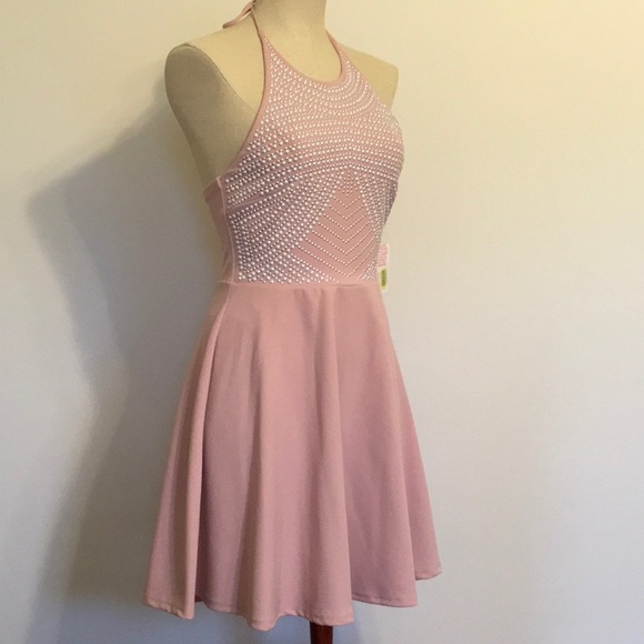 B. Darlin Pink Hi Neck Halter Fit & Flare Mini NWT - Picture 4 of 6